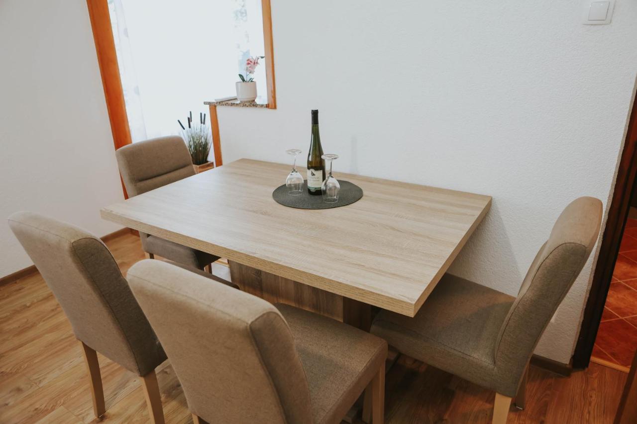 I&T Apartman Gospić Exterior foto